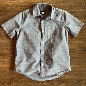 Children’s place little boys blue and white, short sleeve button up. Size 7/8 M